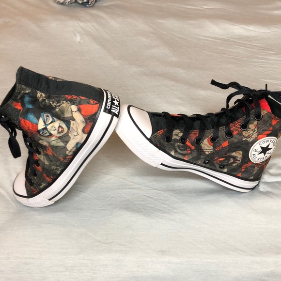 Harley Quinn DC x Converse Chuck Taylor size 7 Women’s - Picture 3 of 17